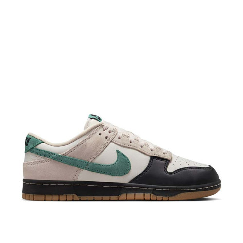 Nike Dunk Low «Black Toe»