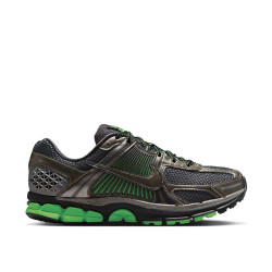 Nike Zoom Vomero 5 SE Nike Zoom Vomero 5 SE