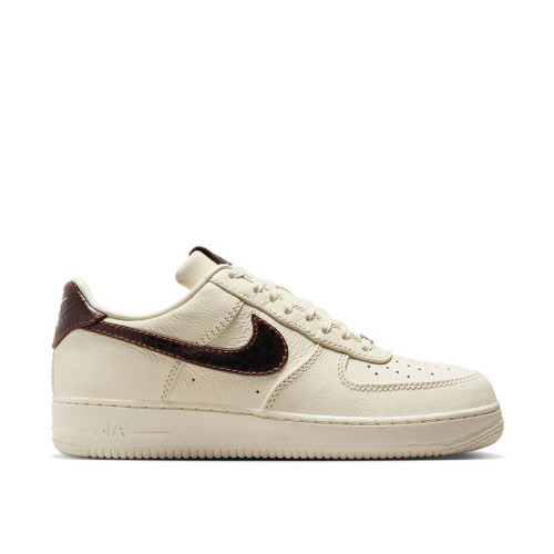 Nike Air Force 1 '07 