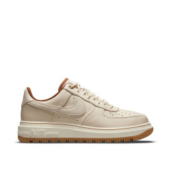 Nike Air Force 1 LUXE