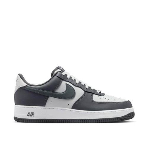 Nike Air Force 1 '07 