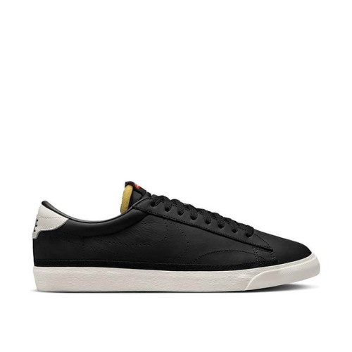 Nike Tennis Classic AC 