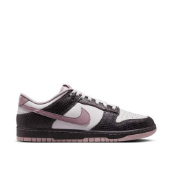 Nike Dunk Low SE 