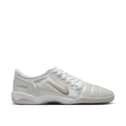 Nike Total 90 